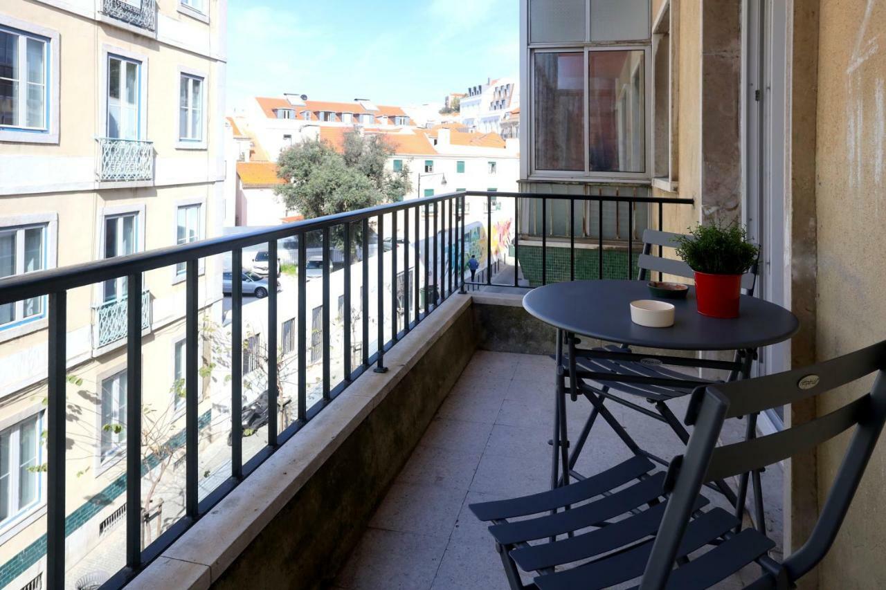 Mouraria House Central And Quiet With A Balcony Lisbon Exterior photo